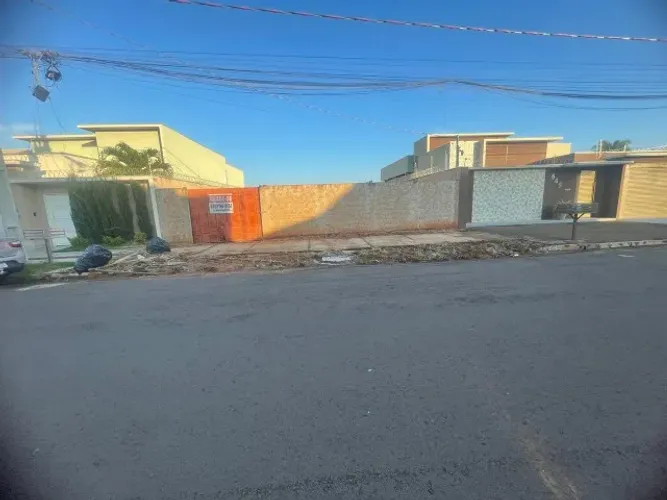 Terreno 13,10m x 27,50m (360m2) - Na melhor localização Panamá