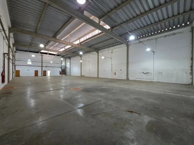 Galpão Industrial para alugar, 993 m² por R$ 13.775/mês - Loteamento Industrial Salto Gran