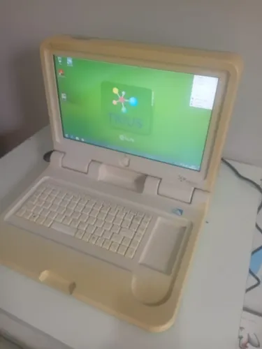 Computador Antigo Trius - ToLife