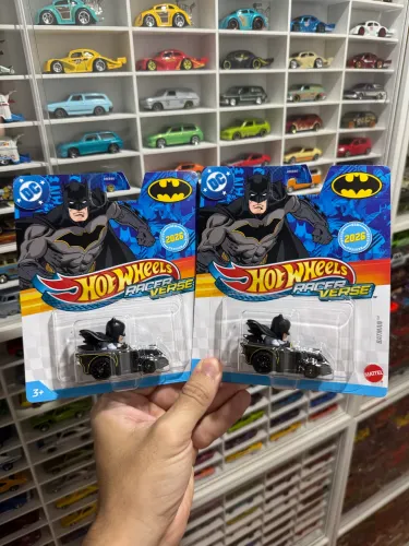 Hot Wheels Racer Verse - Batman