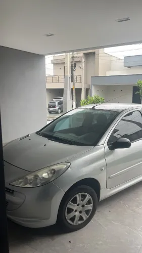 Peugeot 207 XR 1.4 Flex 8V 5P 2012