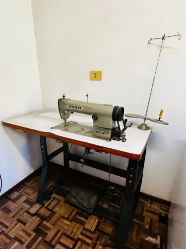 Máquina de Costura STAR SS-555