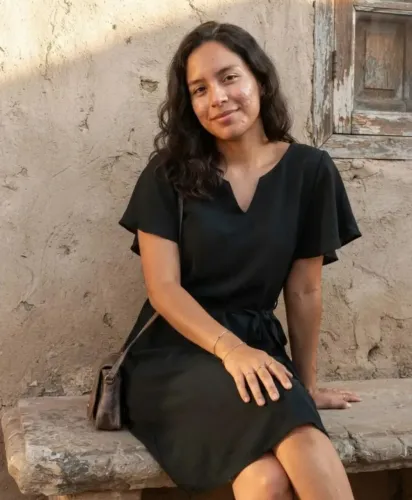 Vestido Preto C/ Amarração Na Cintura. Tamanho 44 (Usado)