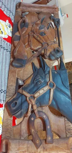 Quadro de madeira cavalos
