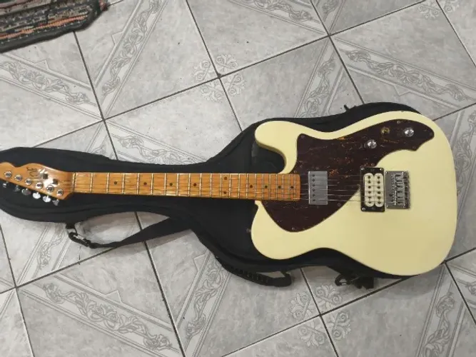 Guitarra Telecaster 