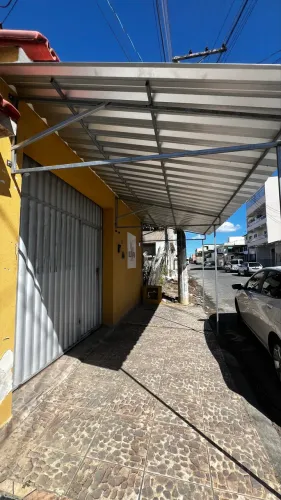 Vendo estrutura com telhado galvanizado/metalico