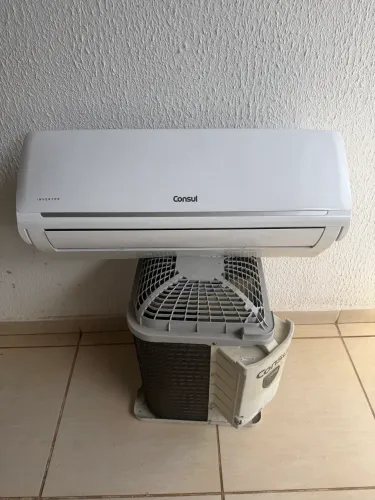 Ar condicionado inverter  bivolt 110/220v 9mil btus 