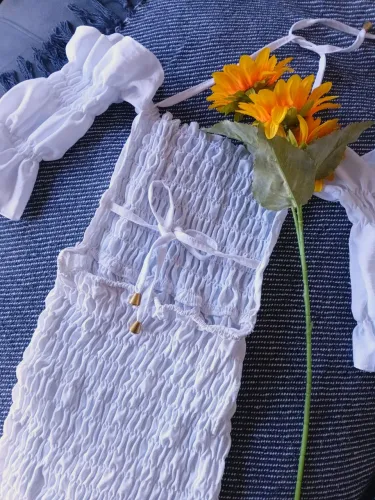Vestido curto na cor Branco