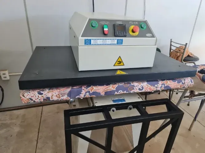 PRENSA PNEUMÁTICA METALNOX PTS 900 ( 110X70 ) MOGI GUAÇU-SP ( OPCIONAL COMPRESSOR )