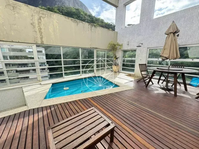 Duplex para aluguel e venda tem 308 metros quadrados com 4 quartos em Leblon - Rio de Jane