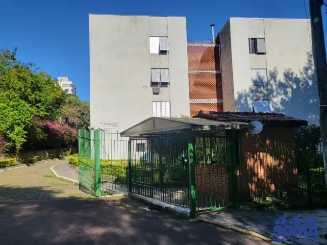 Apartamento a venda no condomínio Castelo Branco no bairro Medianeira - Porto Alegre/RS
