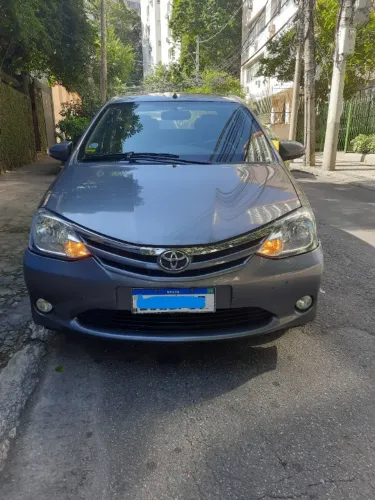 Toyota Etios XLS Sedan 1.5 Flex 16V 4P Mec. 2016
