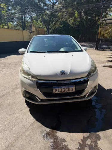 Peugeot 208 Allure 1.2 Flex 12V 5P Mec. 2017