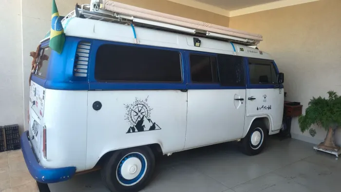Volkswagen Kombi Standard/ Luxo/ Serie Prata 2005