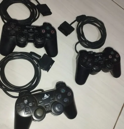 KIT 2 controles originais de PS2, 1 controle paralelo + Adaptador PS2 to HDMI