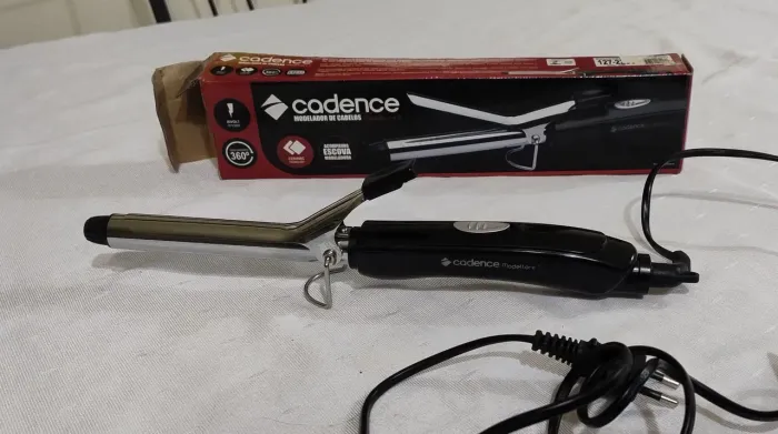 Modelador de Cabelos Candence bivolt 