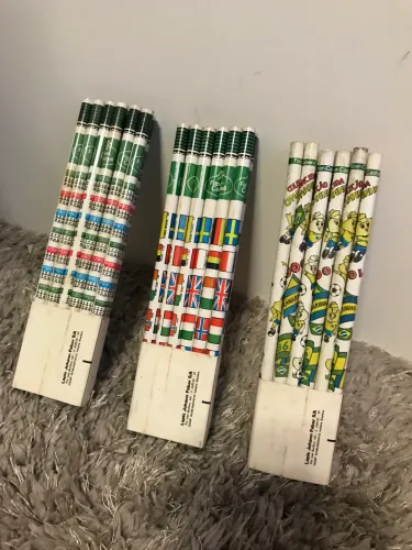 Lápis tabuada ou Bandeiras Faber Castell antigo 