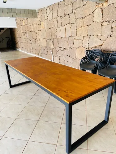 Mesa estilo industrial jantar