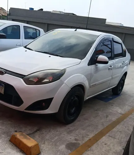 Ford Fiesta Sed. 1.6 8V Flex 4P 2013