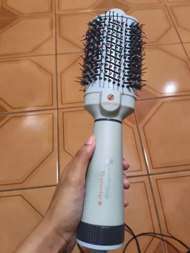 Escova secadora