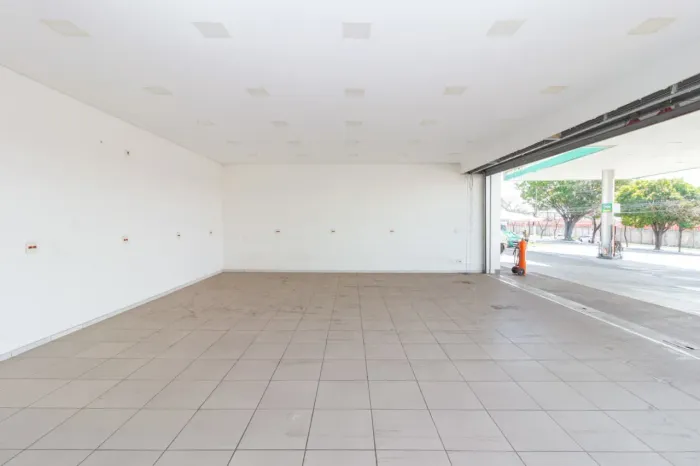 Loja em posto na Avenida Doutor Assis Ribeiro, 514 - Loja 02  45 m²
