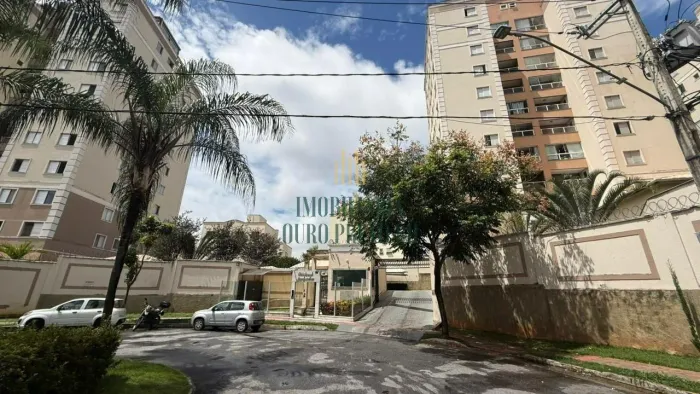 Apartamento de 3 quartos para locação no bairro Castelo;