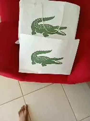 Camisa polo Lacoste clássica original nunca usada