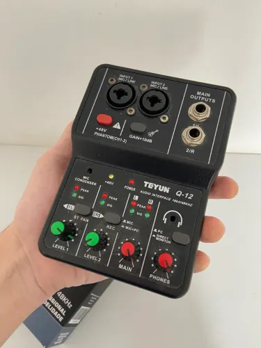 Interface de Audio Teyun Q-12 Com Phantom Power