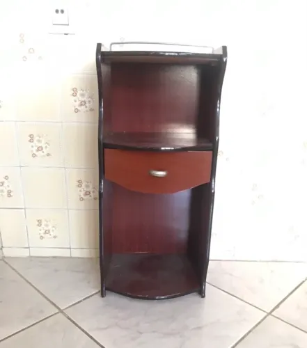 Aparador/mesinha de canto