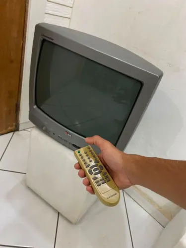 Vendo TV de Tubo SUPER EM CONTA!