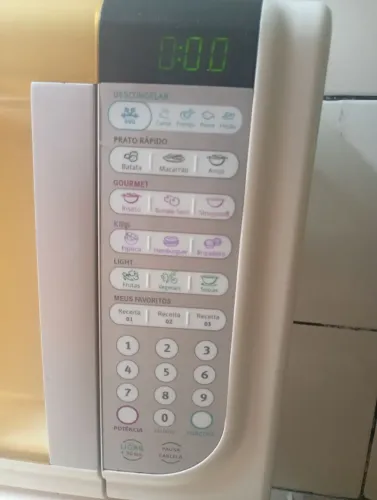 Microondas em boas condições