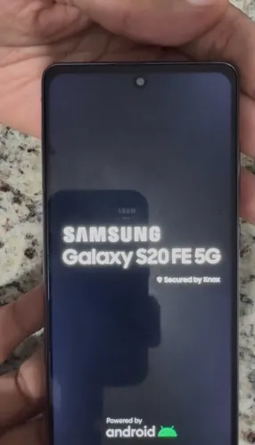 Celular Samsung Galaxy 520 FÉ