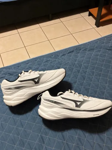 Tenis Mizuno Space 5 Masculino Branco e Preto