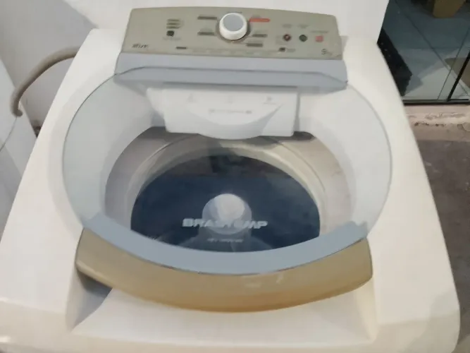 Vende uma máquina de lavar roupa Brastemp 9 kg