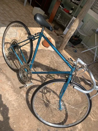 Bicicleta Caloi 10 restaurada azul