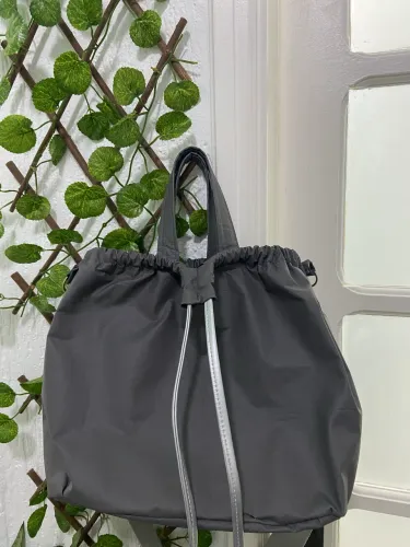 Bolsa feita artesanalmente a máquina peça única 