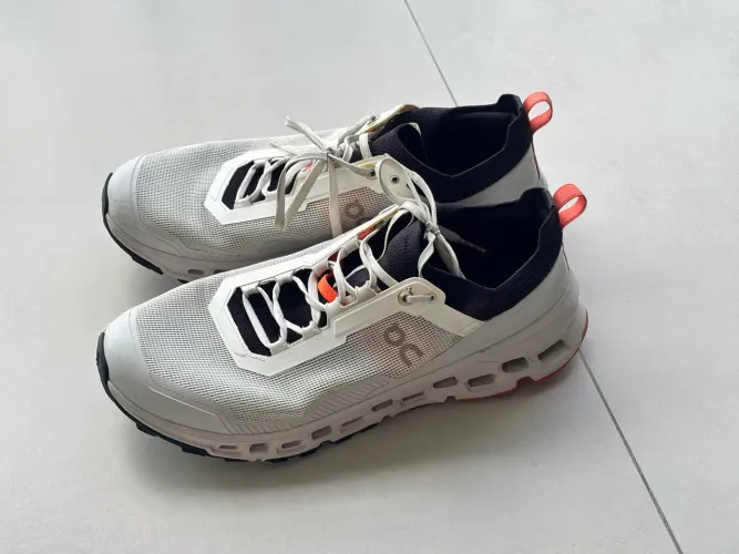 Tenis oc on cloud ultra 2 branco muito conservado