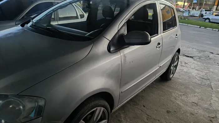 Volkswagen Fox Plus 1.0mi/ 1.0mi Total Flex 8V 4P 2010