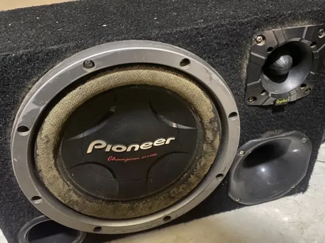 Caixa Trio Pioneer Cara Preta + Módulo Taramps TS400