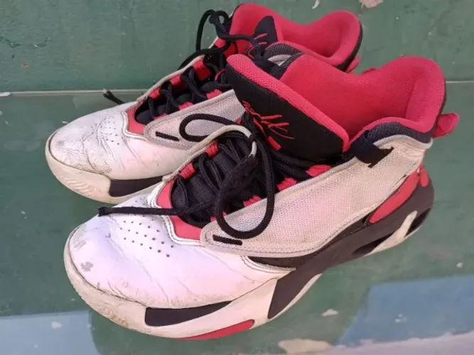 Tênis Nike Air Jordan Max Aura 4 número - 38
