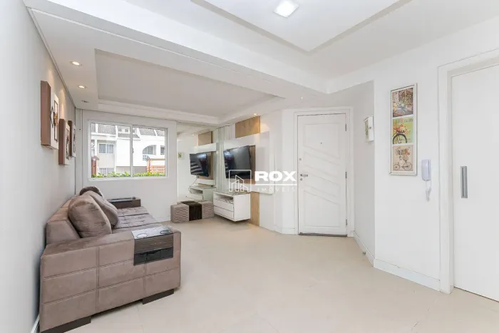 Casa de alto padrão mobiliada com 4 quartos, sendo 1 suíte para alugar, 195 m² por R$ 4.65