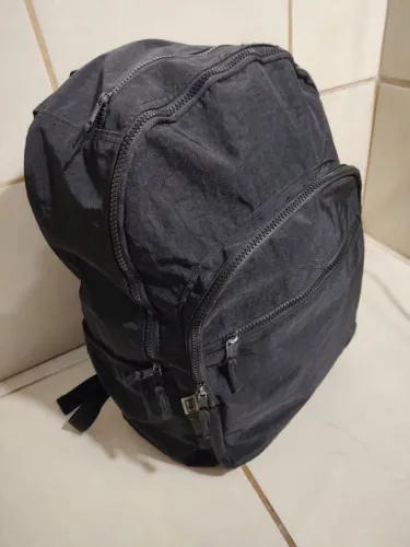  Vendo Mochila de costas, modelo Academia Young Preto