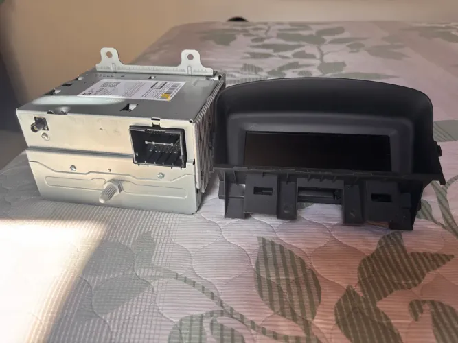 Painel de Rádio Original Chevrolet Cruze 2013/2014