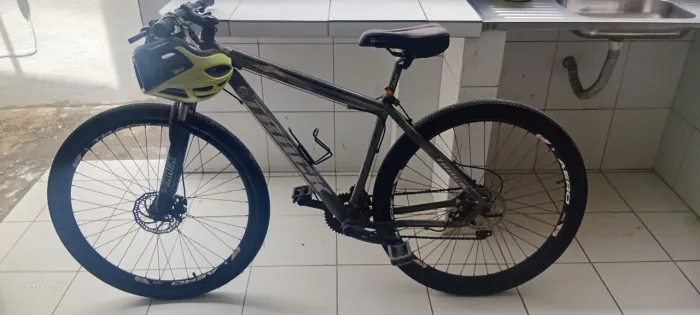 BICICLETA CALOI TRACK 7.0 - SHIMANO - AERO TRACK