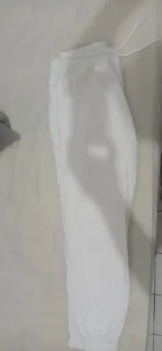 Vendo calça joger branca
