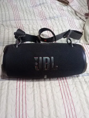 Caixa de som JBL 