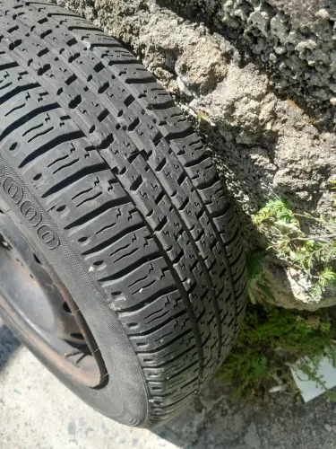 Pneu pirelli p200