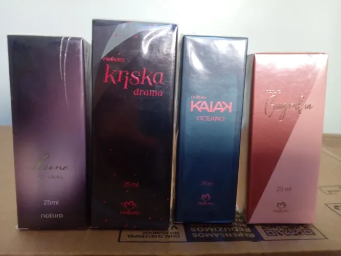 Miniaturas de perfumes natura 45,00 cada.