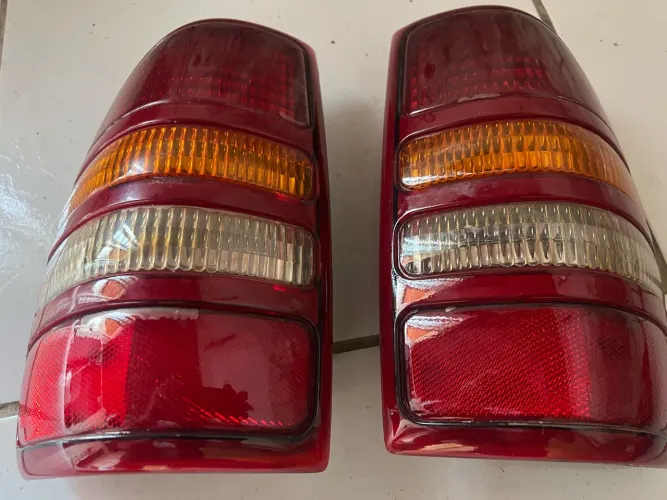 Par Lanterna traseira Dodge dakota