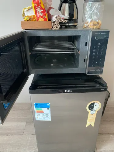 Microondas semi novo